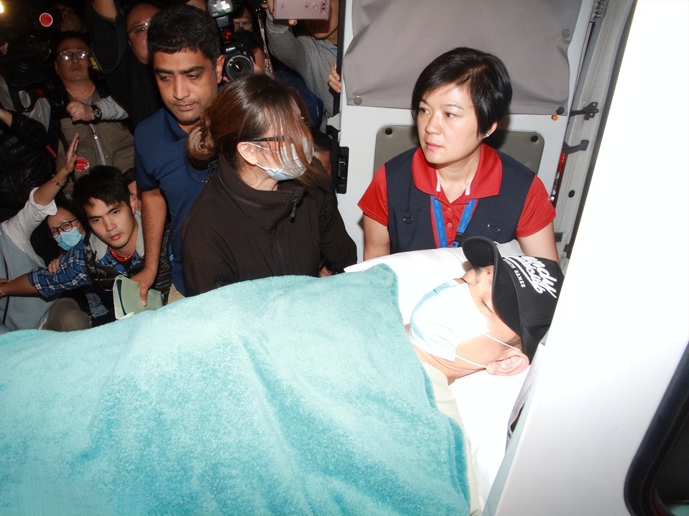 李连杰三大动作巨星,李连杰在事业上的成功