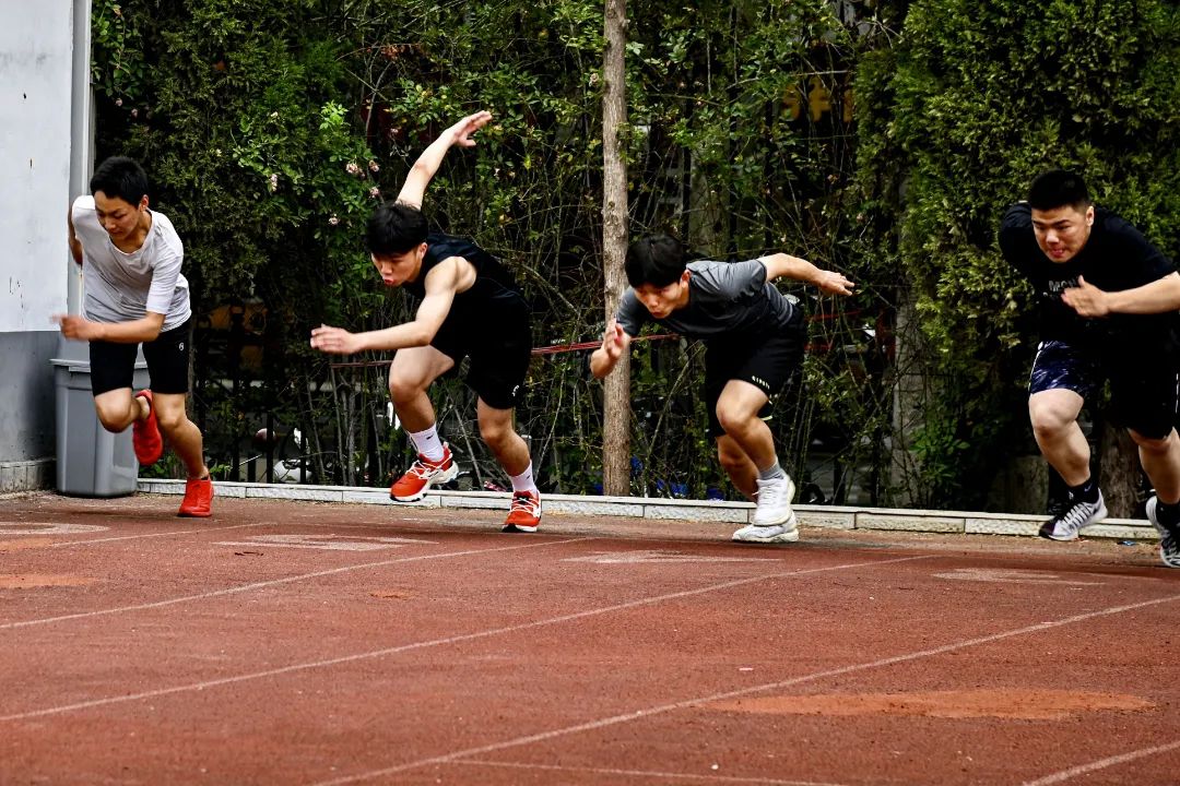 谱写青春之歌弘扬运动精神,谱写生命之歌弘扬运动精神