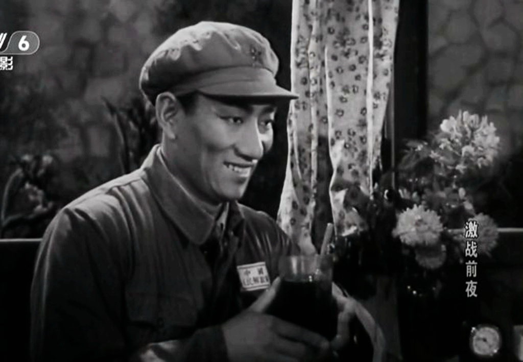 惊险反特片《激战前夜》：66载岁月如梭，女主角饰演者袁霞已90岁