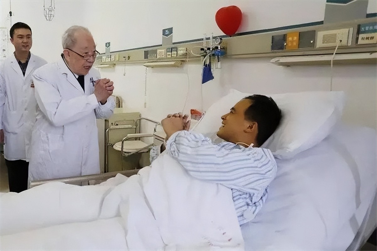 吴孟超中科院院士,吴孟超院士的养肝原则