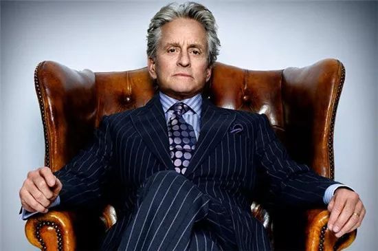 泽塔·琼斯：守了花心老公23年，女儿像父亲，儿子遗传她的高颜值