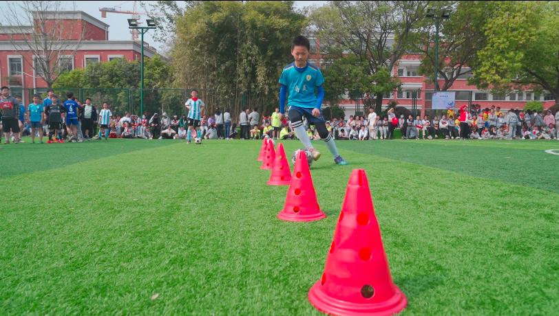 家校大联欢活动,家校足球赛的活动主题