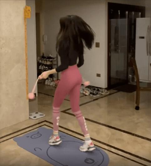 跳绳减肥要跳多少分钟才有效,一天跳6000跳绳半个月能减肥多少