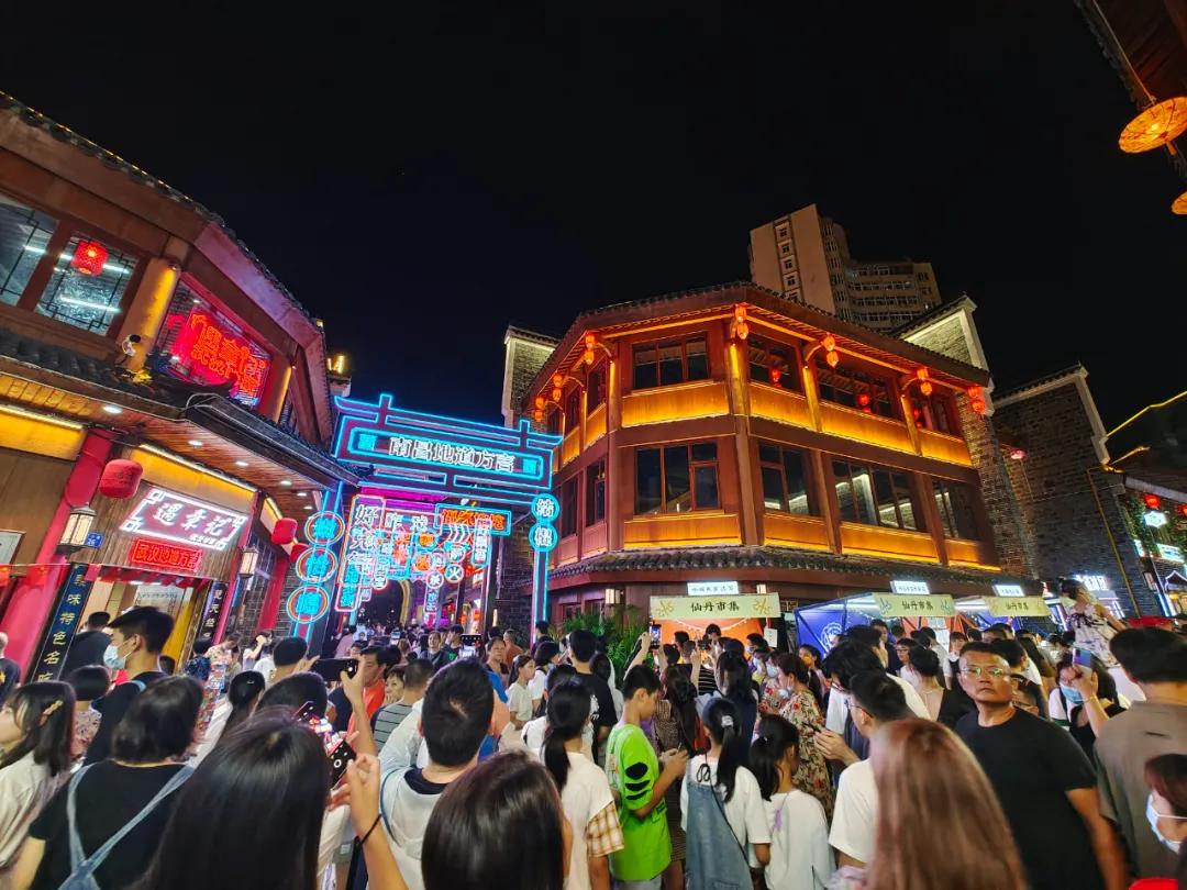 这不是韩国是南昌,这就是南昌英文