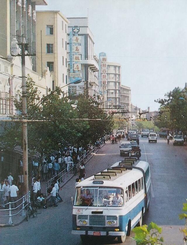 侵华日军残酷*行暴**，女子为活命脱下衣服让日本人拍摄，*辱侮**至死2