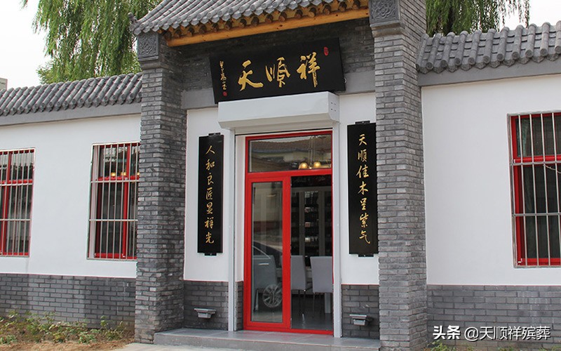 老人寿衣9件套大概多少钱,一套老人寿衣多少件