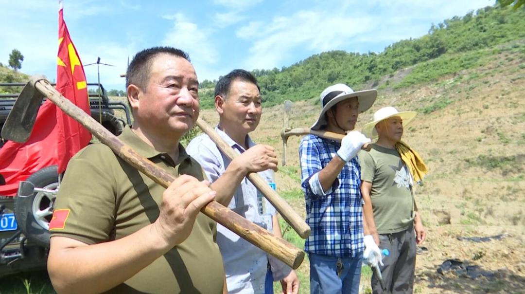 致敬老兵丨彭成功：举旗创业的“兵疯子”