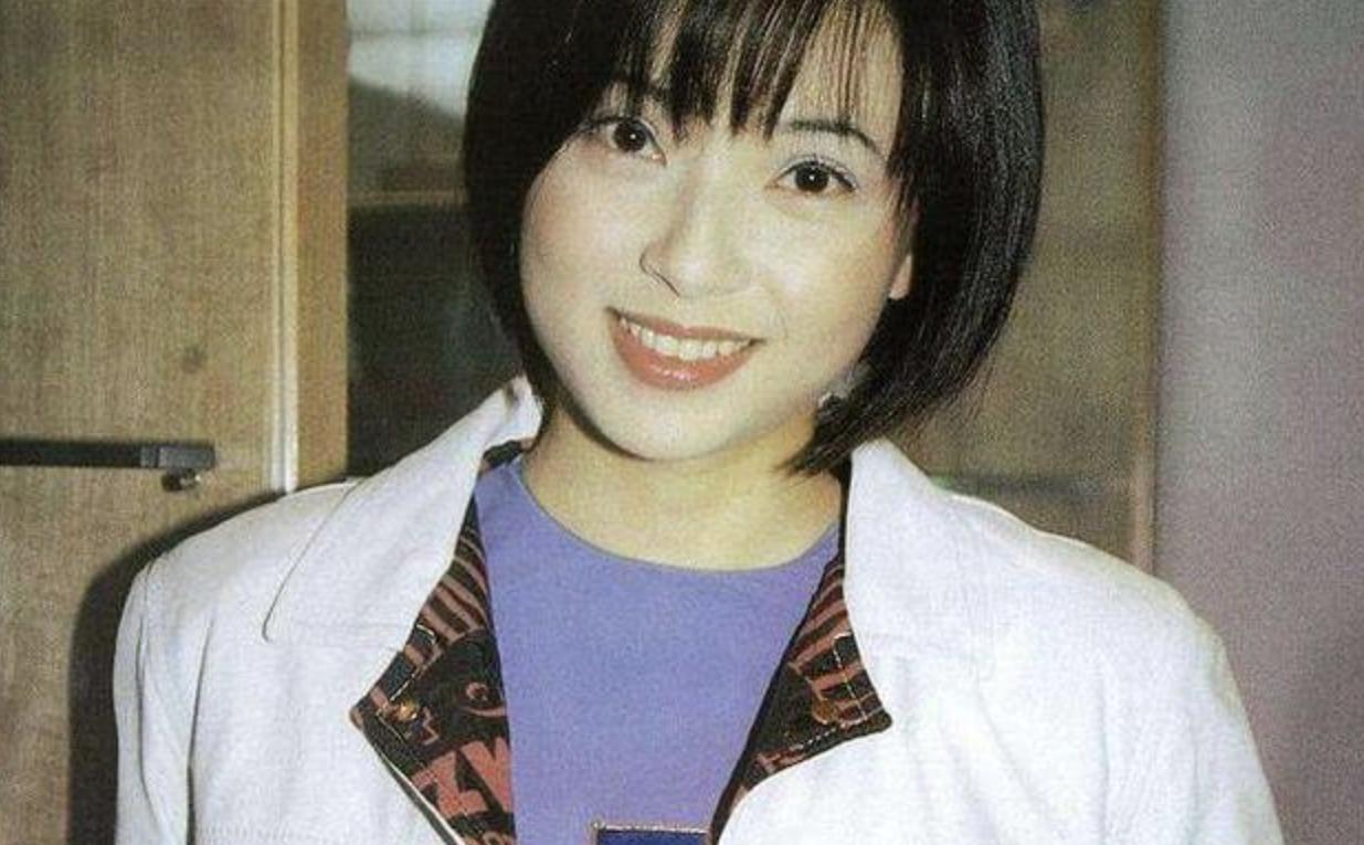 老演员整容脸变形,老年人整容前后照片