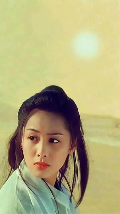 喜剧之王、孤独终老。人来人往、喜怒哀乐。留给后入评断是非