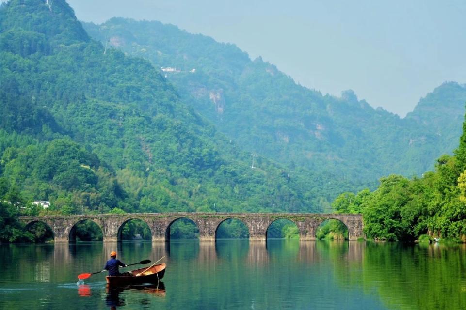 神奇黄山,神奇的黄山人间仙境