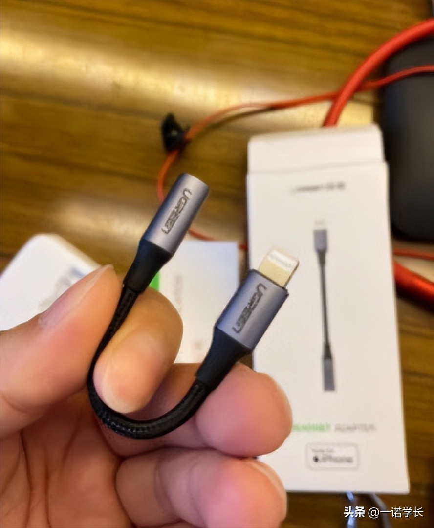 iphone14带耳机转换头吗,苹果14可以用带线耳机吗