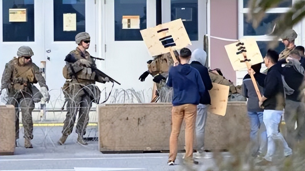 中国姑娘在冲绳买的岛，可能是雷，日本瞄准台海，在附近布下大局