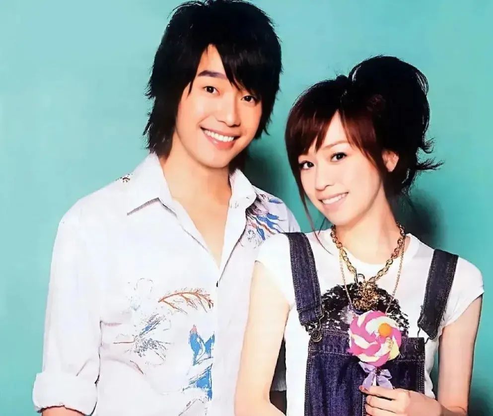 被男友公开*夜初**时间，40岁翻红的“甜心教主”，为何总遇渣男？