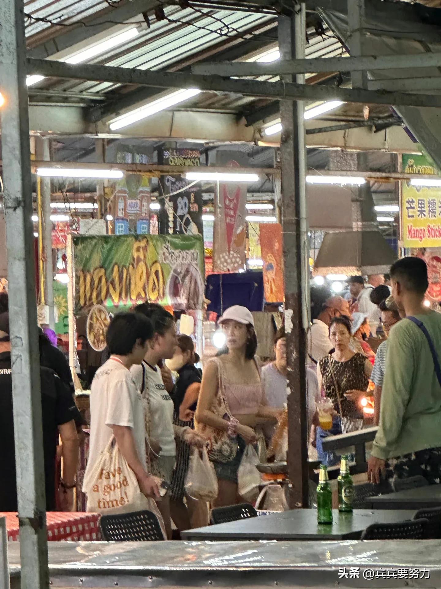 宋茜泰国旅游,宋茜泰国私服