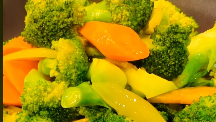 痛风最怕这5类食物尿酸降得快,尿酸痛风忌口的食物一览表