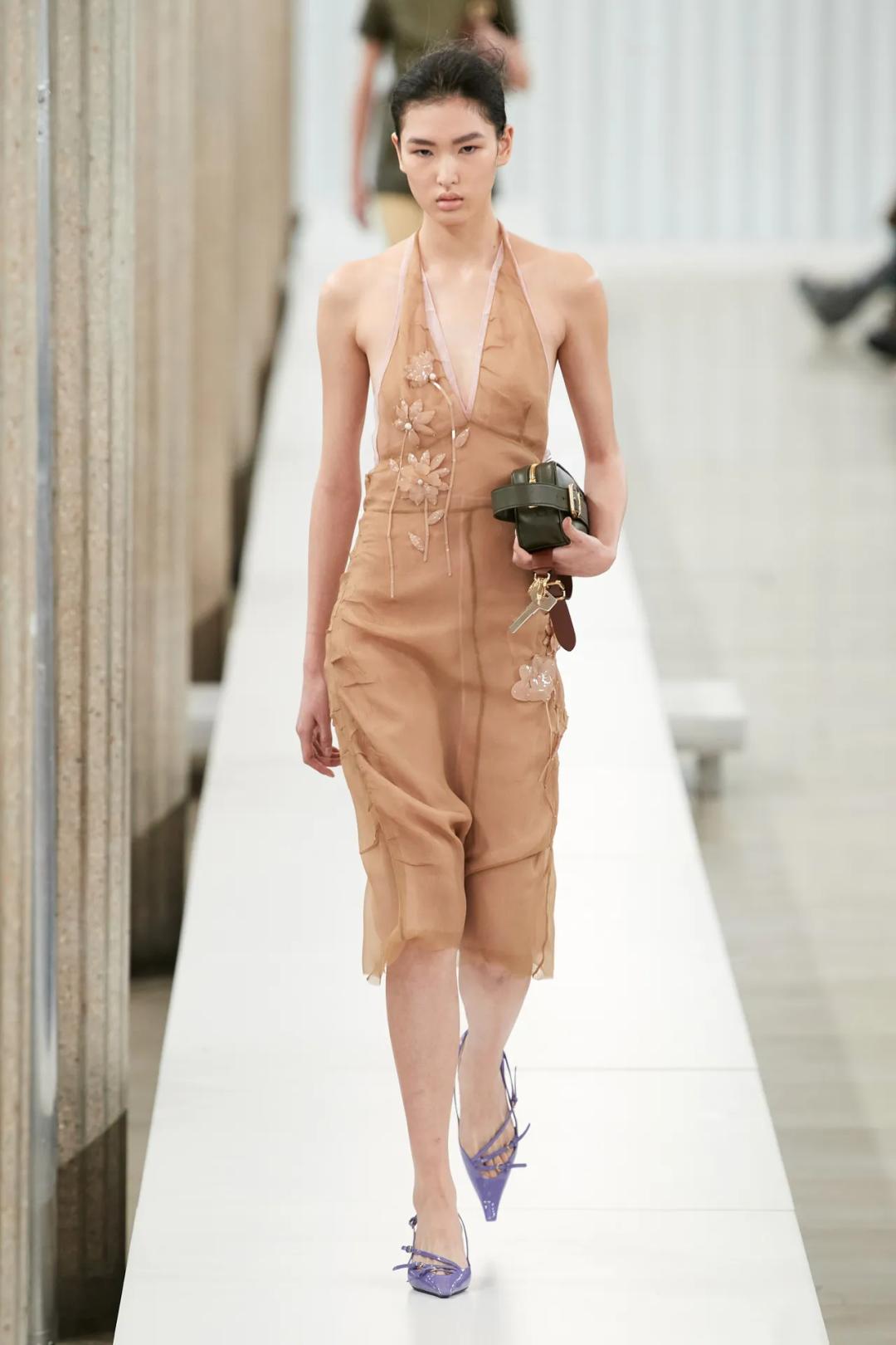 2023秋冬伦敦时装周收官,2022秋冬巴黎时装周什么时候开始