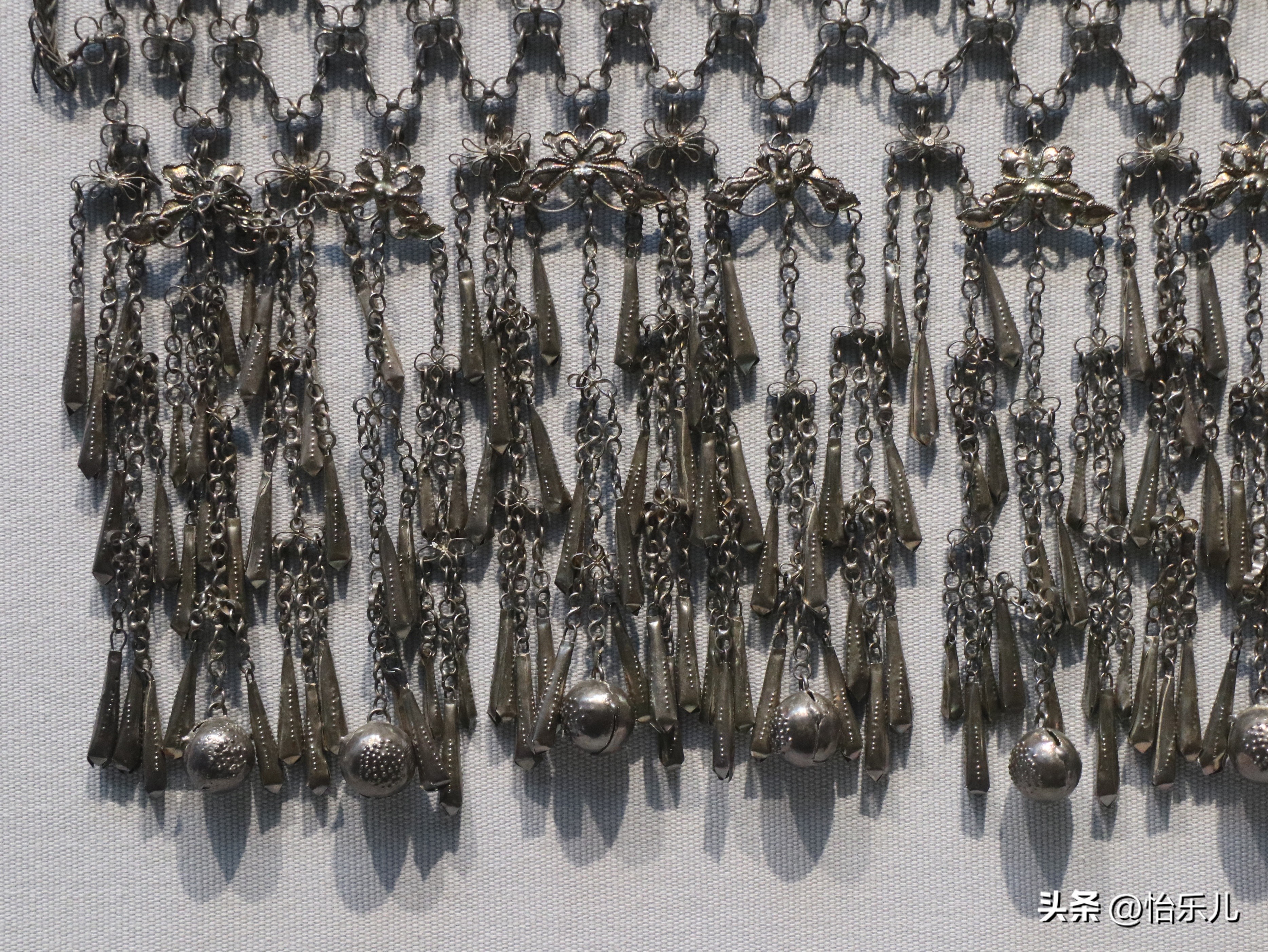 云南最著名的银饰,云南银饰元素