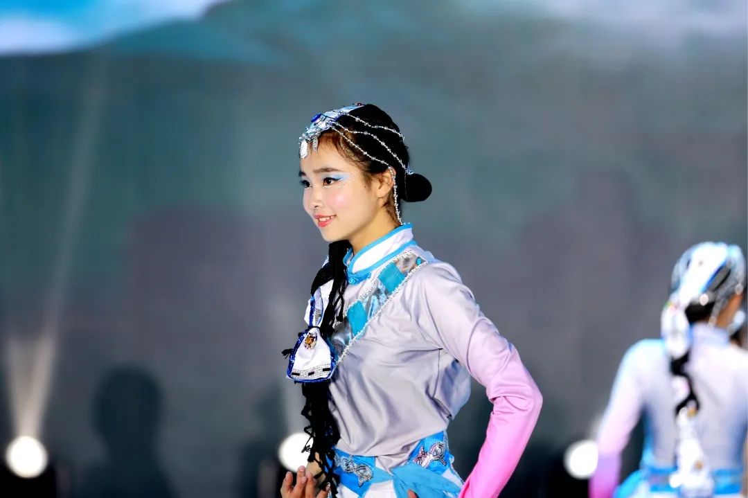 八斗扬帆，为梦起航