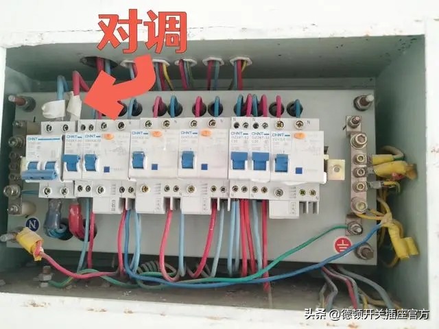 led灯关了还发弱光处理办法,led灯关了还会亮怎么回事