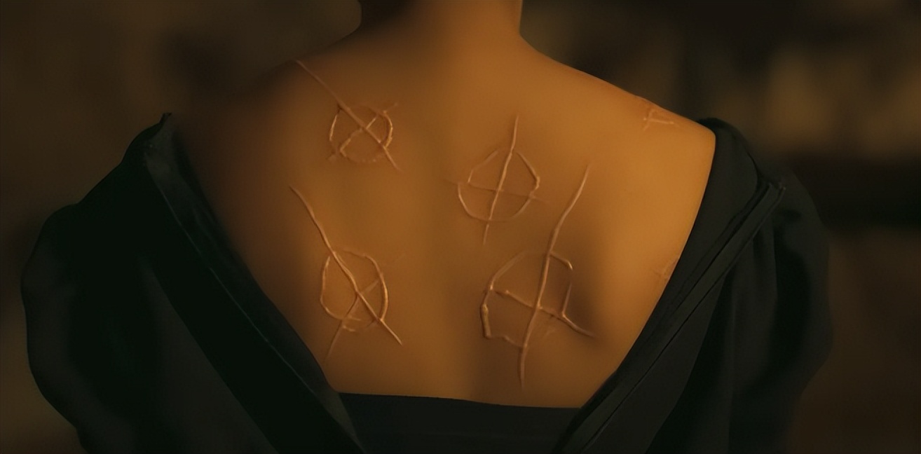 又一部“救市作”扑了！挖空家底，却冲了一把“年度翻车港剧”