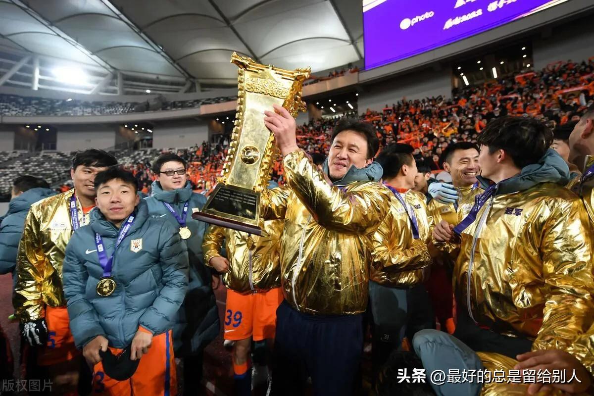 孙准浩因涉嫌受贿被捕韩国媒体,韩国球员孙准浩被刑拘外交部回应