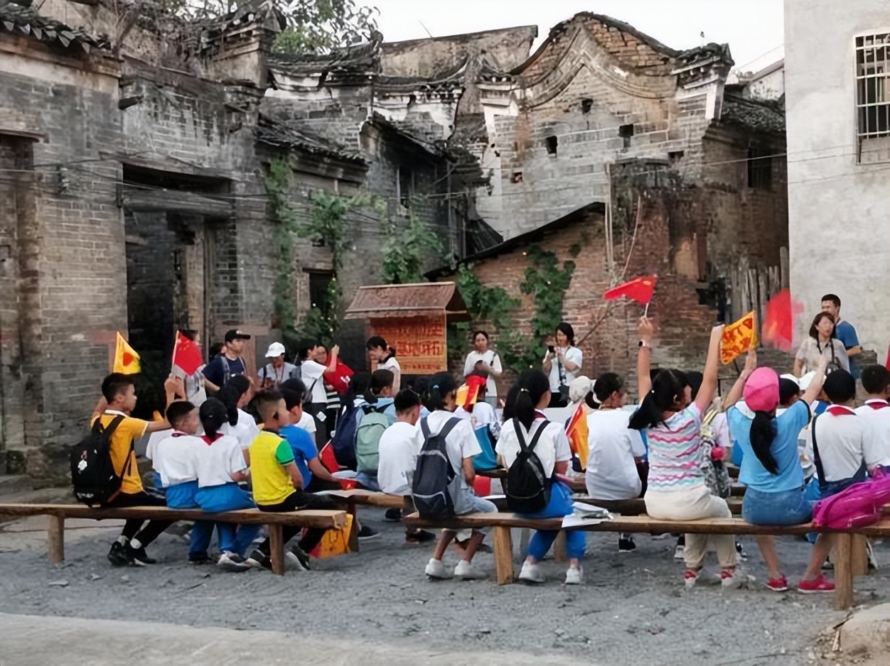 韶关坪石先生,韶关乐昌缅怀坪石先生