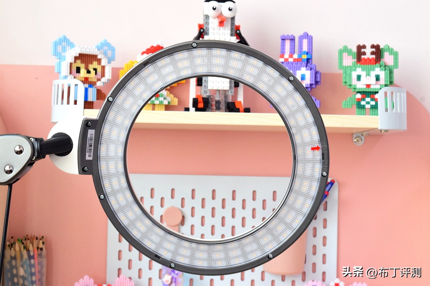 台灯的选择预防近视,NIR红光护眼灯技术