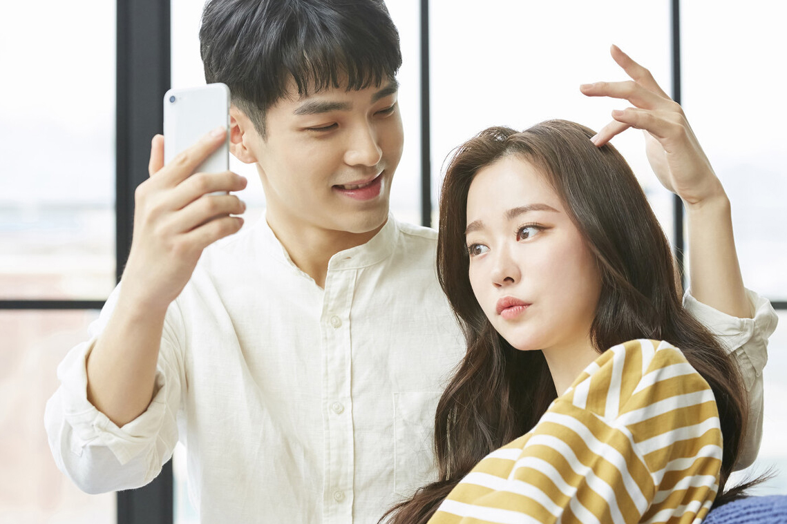 一招判断两人是否有暧昧关系抖音,如何判断女生和男人有暧昧关系