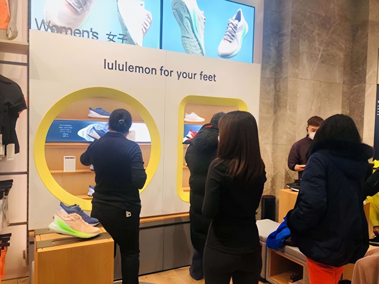 耐克和阿迪风波就这样过去了,耐克阿迪风头会过去吗