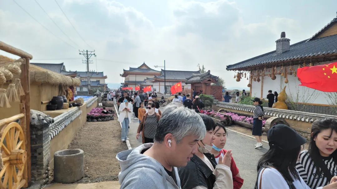 敦化中成朝鲜族生态村人多吗,敦化朝鲜族生态村好玩吗