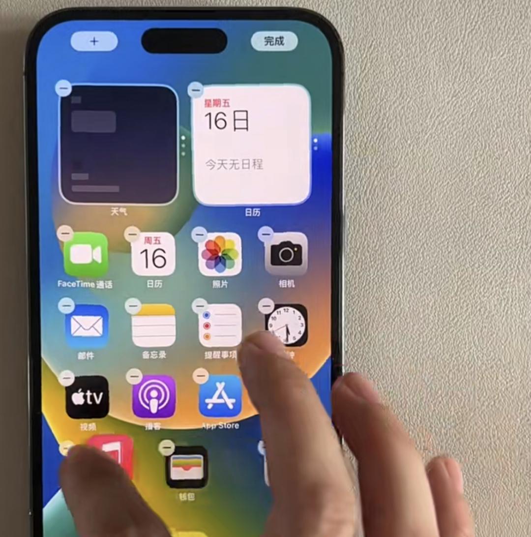 iphone14买回来有膜吗,无锁的iphone14也需要拆机吗