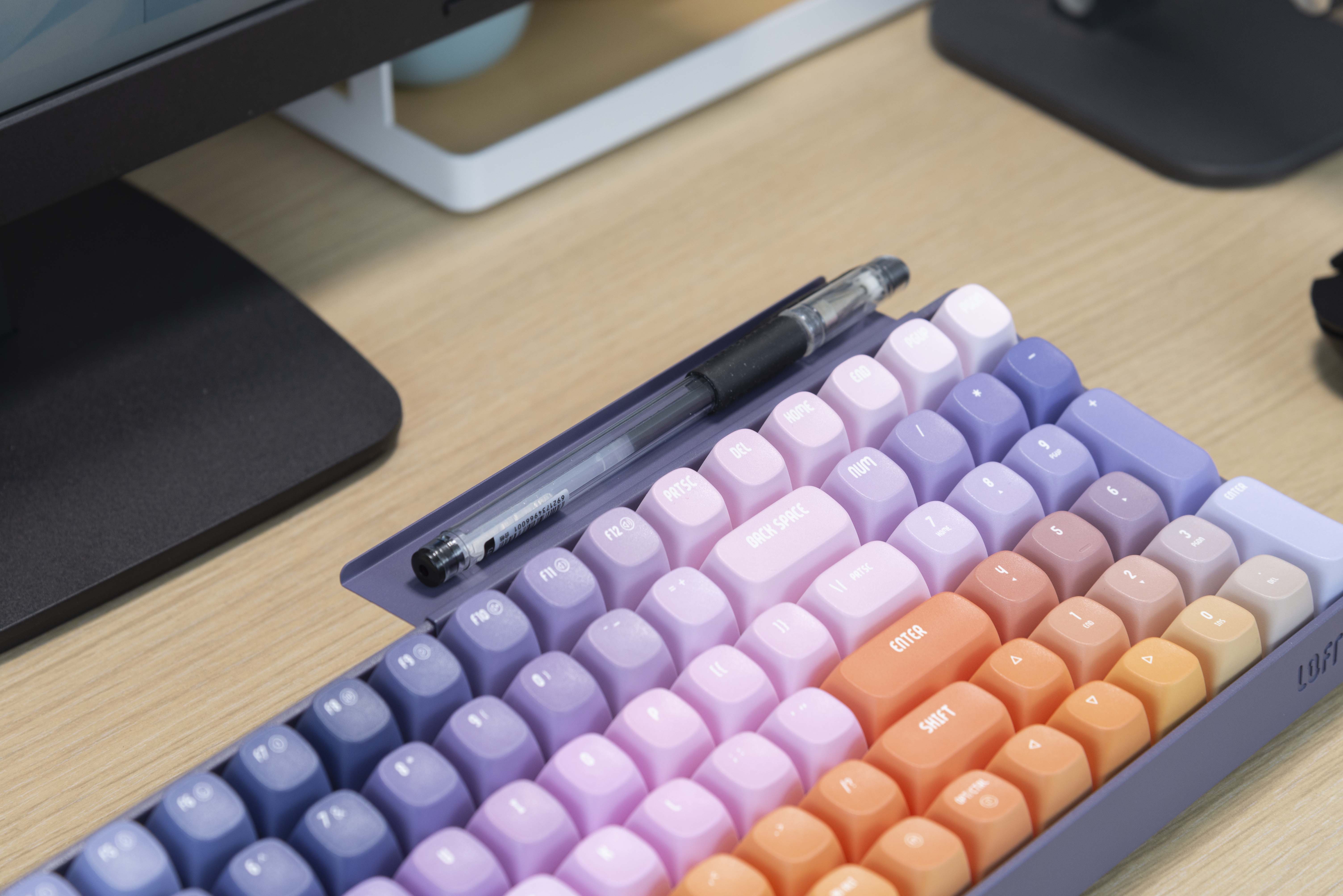 一款为办公场景量身定制的键盘，洛斐小翘星河机械键盘