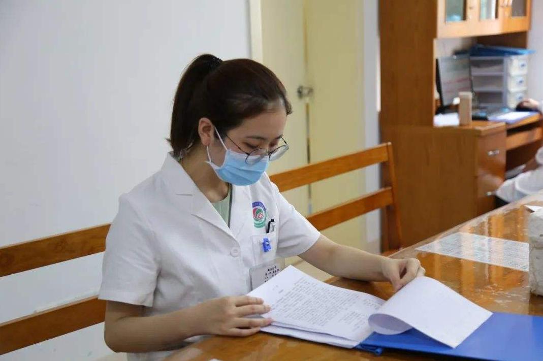 没人报的省考公务员岗位容易进吗,公务员冷门职位报考人数