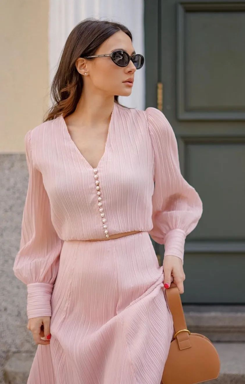 胸大显得很壮怎么办,感觉自己胸大显胖怎么办