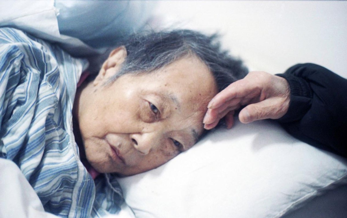 如何正确使用电子血压计,乐普手臂式电子血压计的使用方法