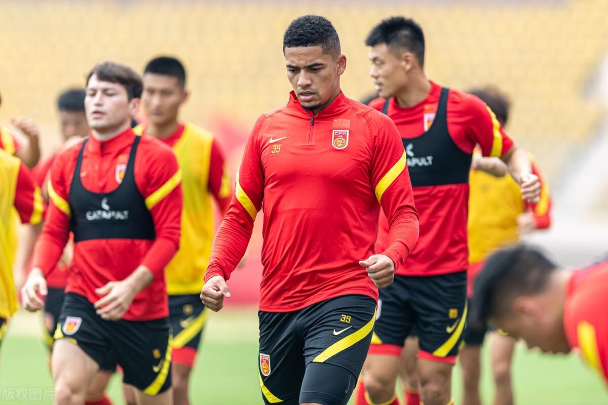 东亚杯对中国香港足球,东亚杯球迷热泪盈眶