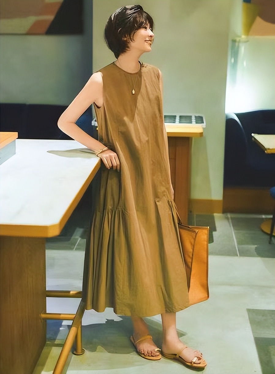 瞧瞧日本女人的穿搭,奇怪的日本女孩