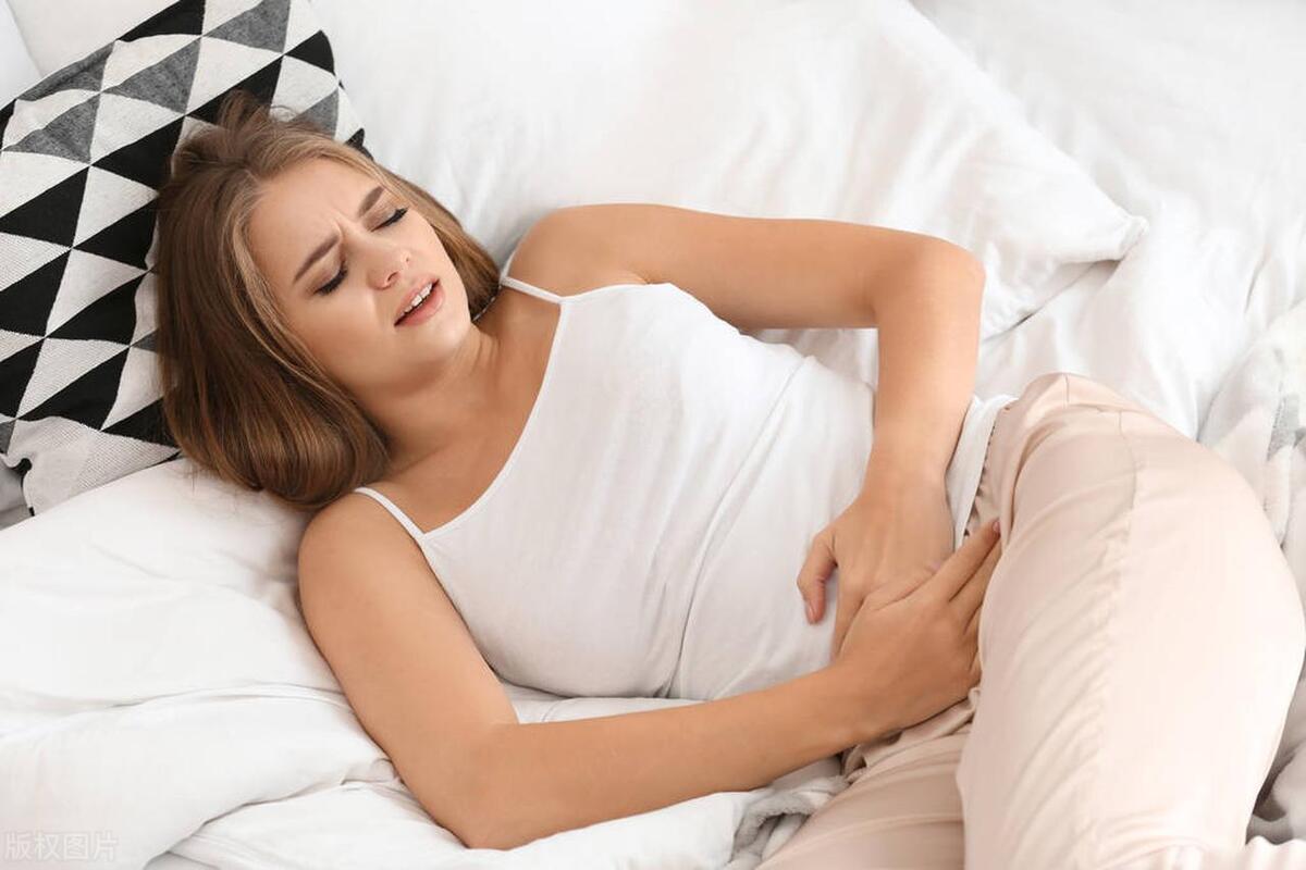 女生过度“用手”危害大，如果不戒掉，这四个后果会来临