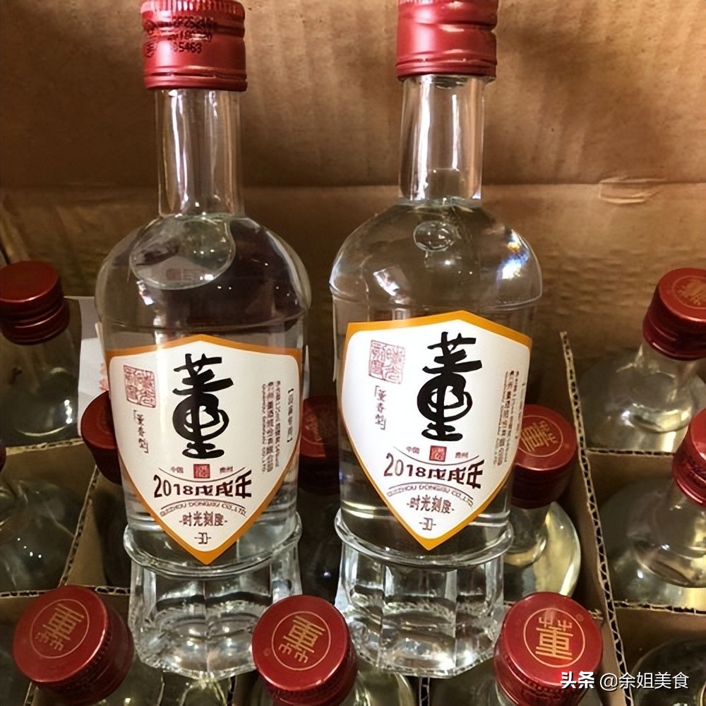 适合老人好入口的浓香型白酒,推荐一款中老年人喜欢喝的白酒