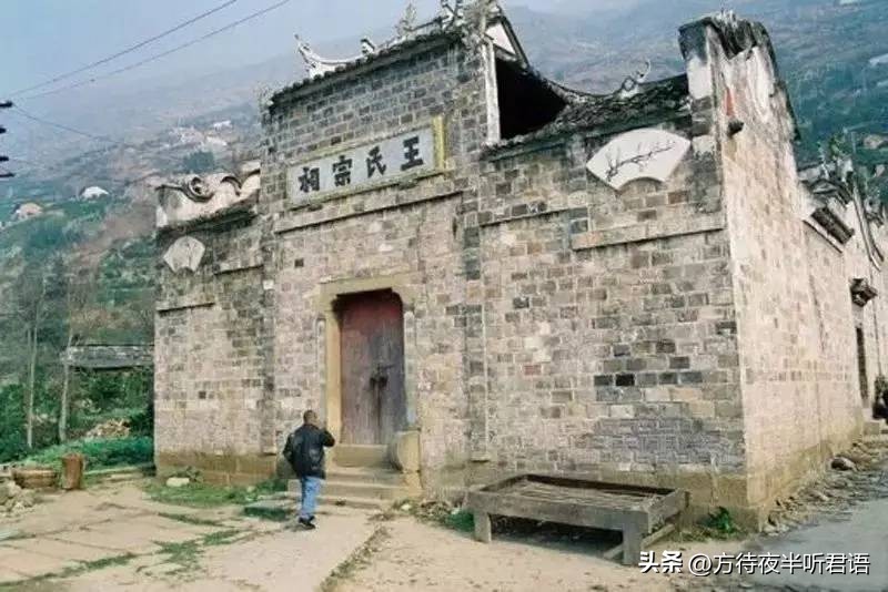 秭归古建筑像徽派风格,梦回三峡完整版