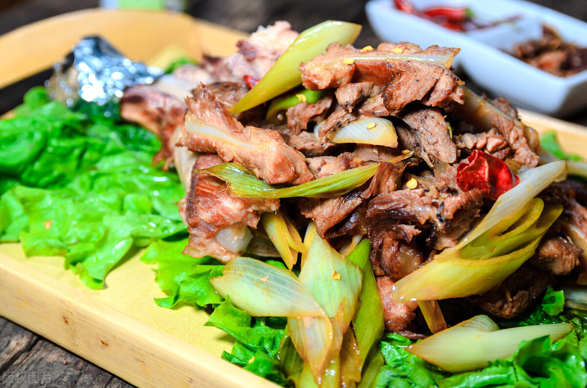 “八大菜系”中国饮食文化多样性的形成和发展影响及饮食文化差异