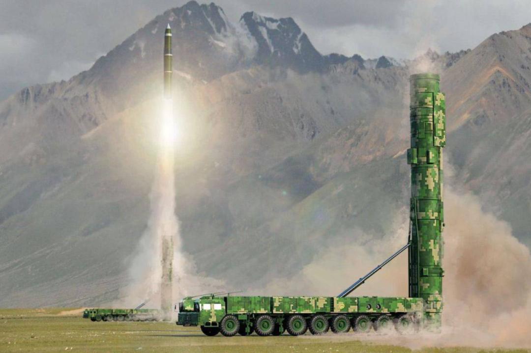 台东出现蘑菇状云,台东现蘑菇云