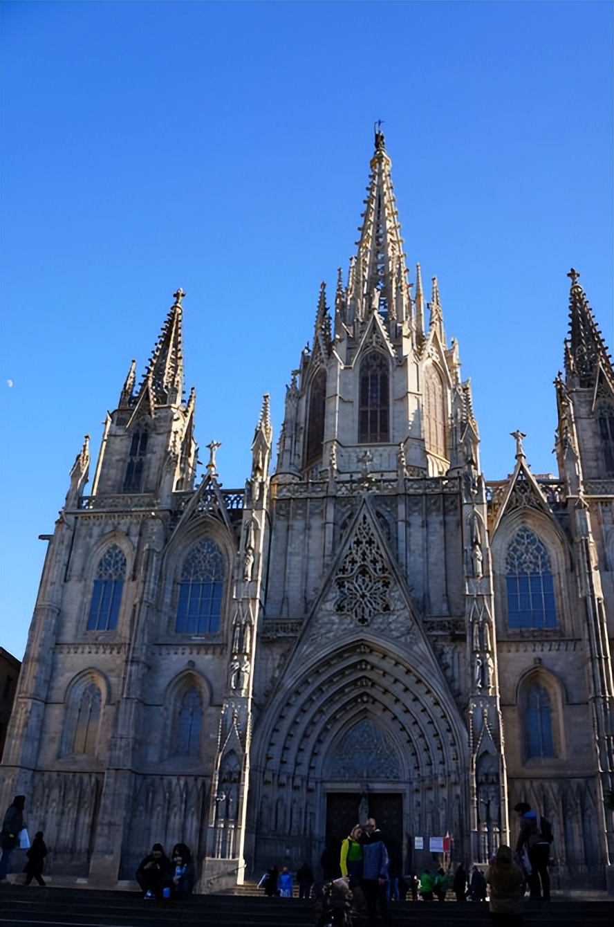 欧洲中世纪哥特式教堂,哥特式建筑探索