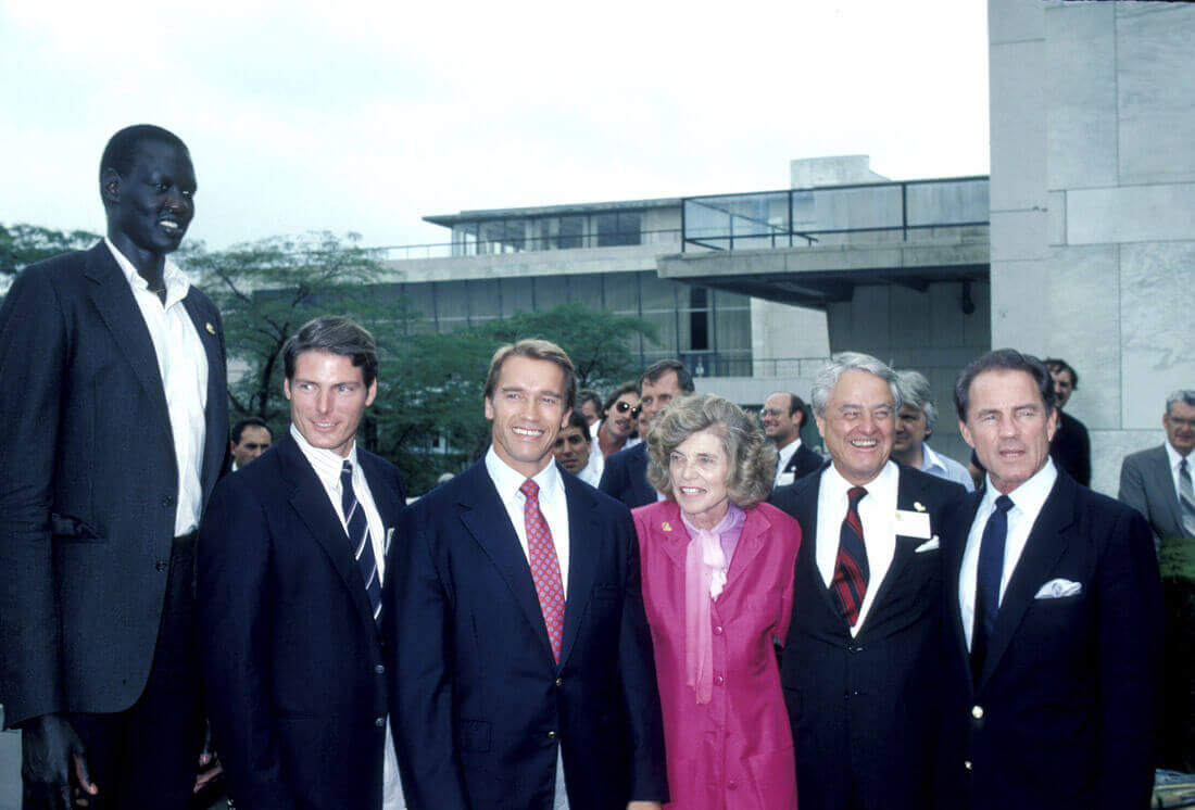 身高惊讶众人,令人惊讶的身高男娱乐圈