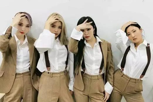 女星华莎被举报,华莎被告涉嫌演出淫乱罪