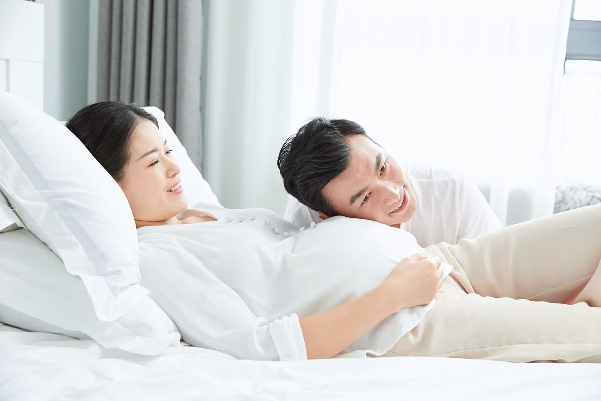 胎动异常信号,胎动表示胎儿在做什么