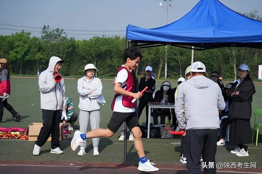 西安博雅艺术职业高中舞蹈比赛,西安博雅艺术职业高中体育生