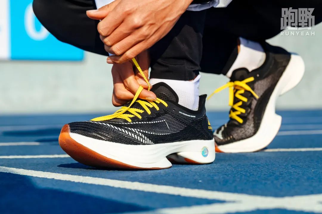 厦马限量版跑鞋,竞速跑鞋顶级