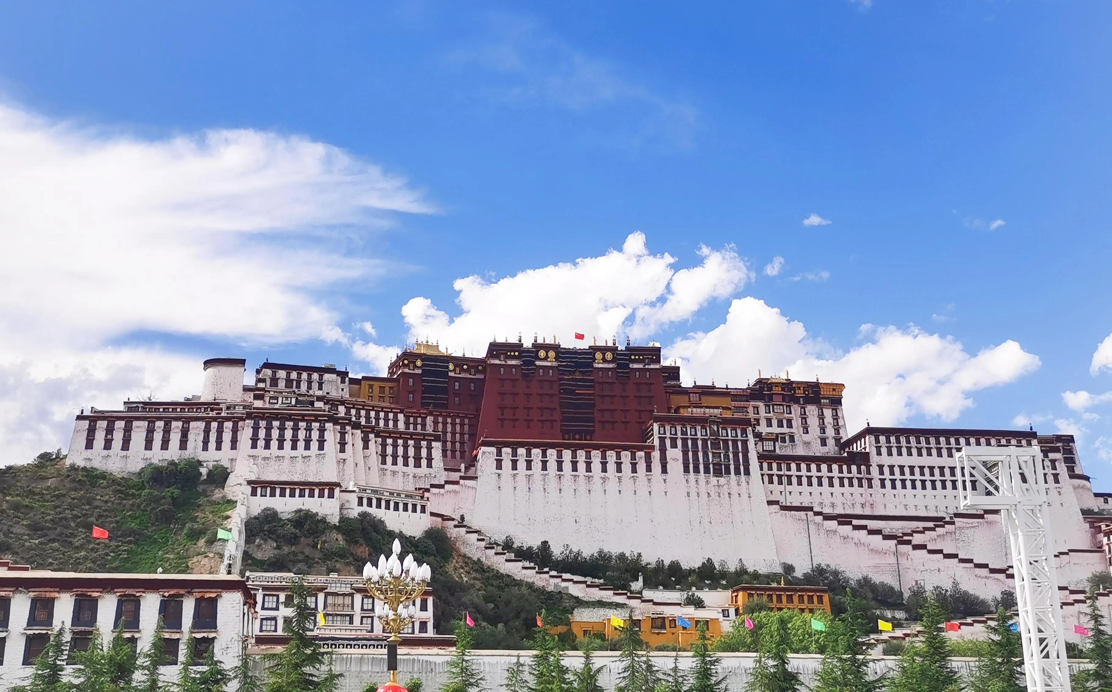 雪域圣城布达拉宫歌舞,美丽的雪域高原神奇的布达拉宫