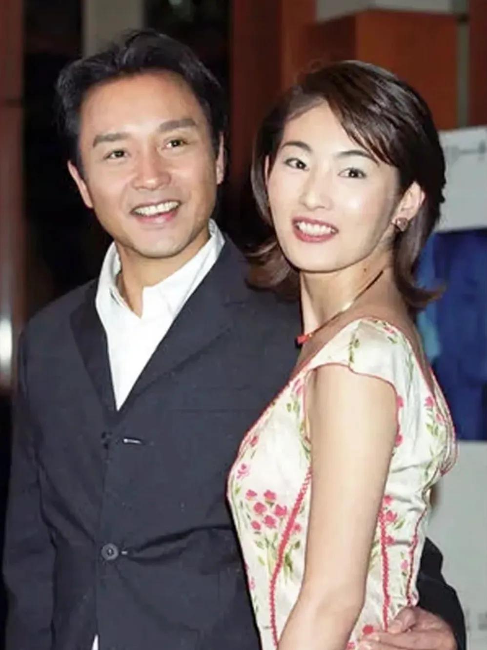 张国荣陈凯歌梅艳芳巩俐合照,张国荣梅艳芳巩俐首映礼